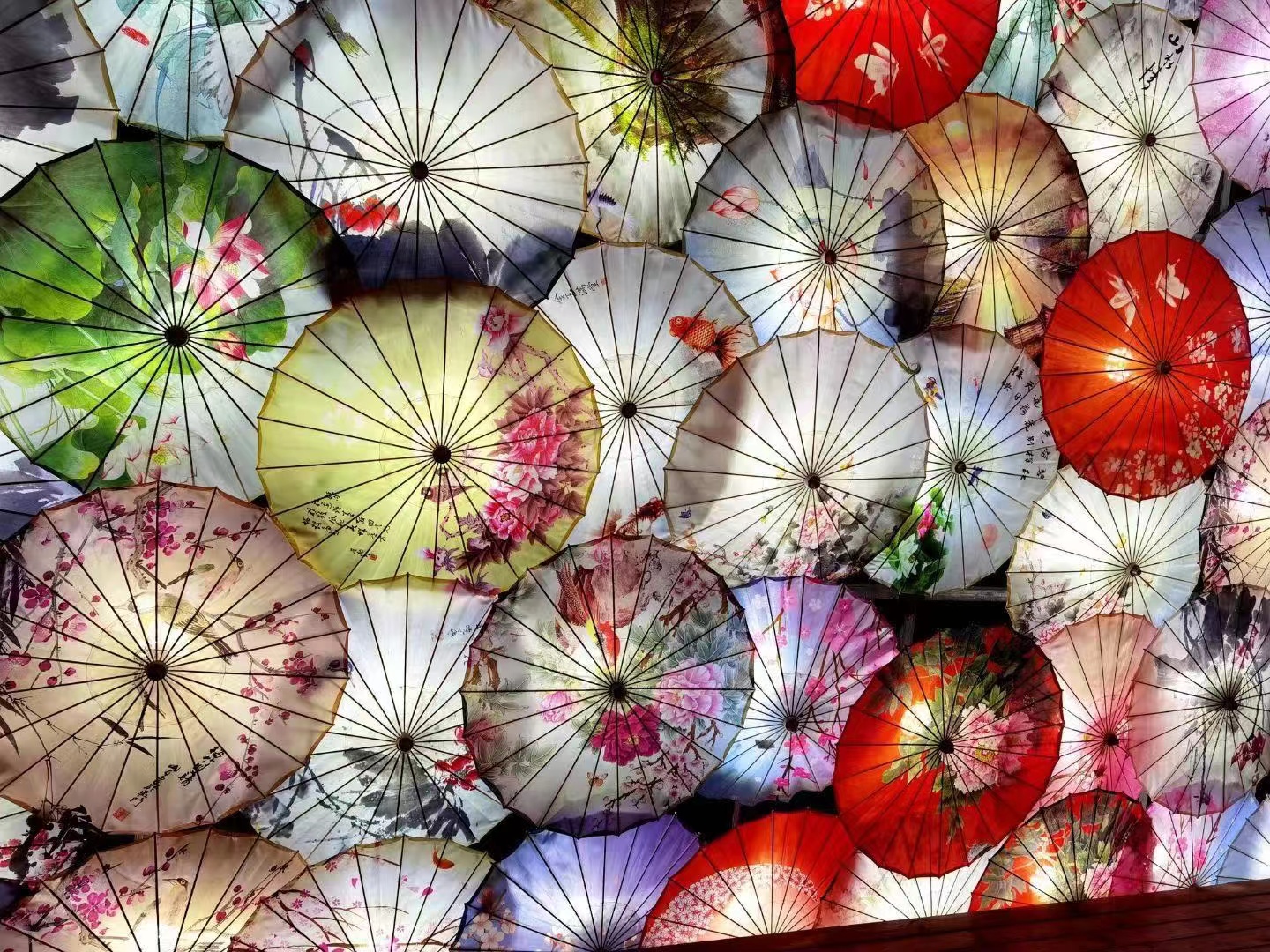 Decorative paper parasol